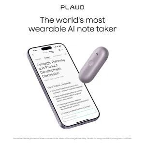 PLAUD NotePin S, enregistreur vocal IA portable, en violet, à côté d’un smartphone affichant des notes et un résumé.