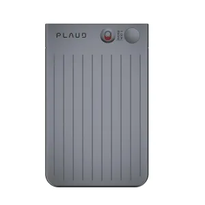 PLAUD Note sort AI-stemmeoptager med dobbeltmotor-design og slank, rillet front på hvid baggrund