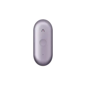 PLAUD NotePin S enregistreur vocal IA violet avec bouton circulaire sur fond blanc